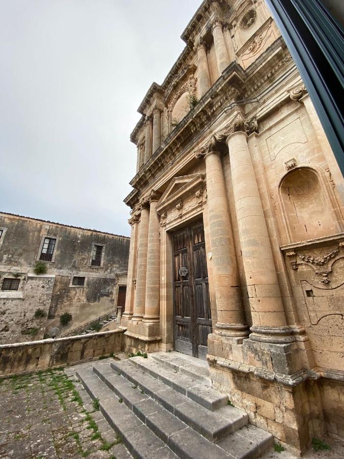 Trigona Garden Suite Noto Exteriör bild