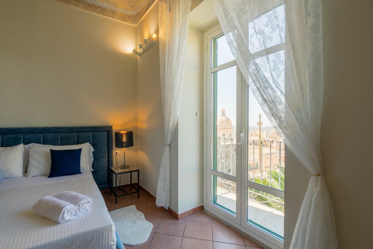 Trigona Garden Suite Noto Exteriör bild